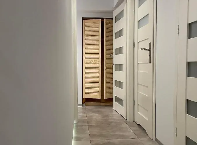 Apart4sleepers Ermitage * זקופאנה